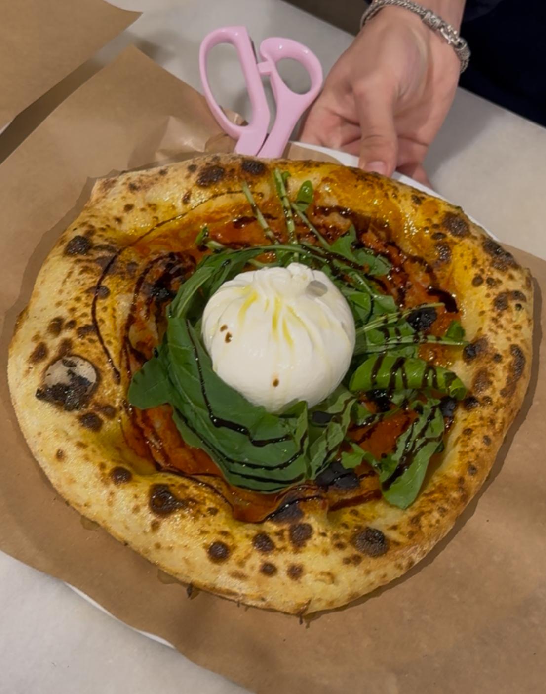 Pizza Marinara & Burrata
